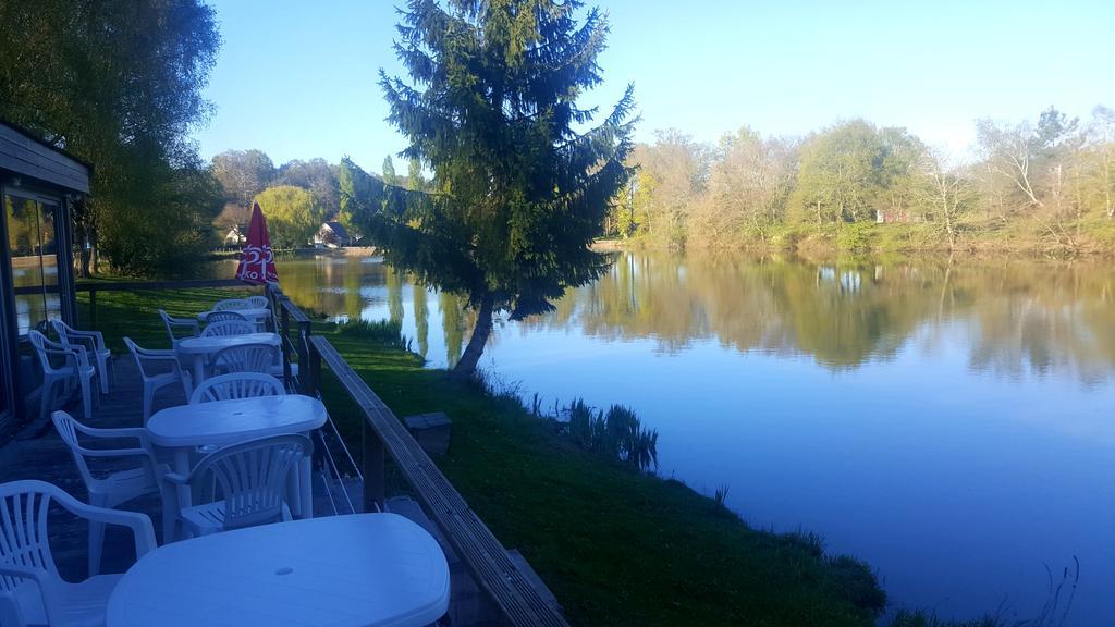 Camping De La Reuille Flere-la-Riviere Eksteriør bilde