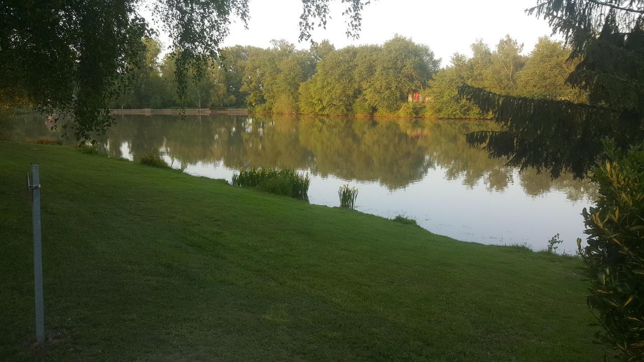 Camping De La Reuille Flere-la-Riviere Eksteriør bilde